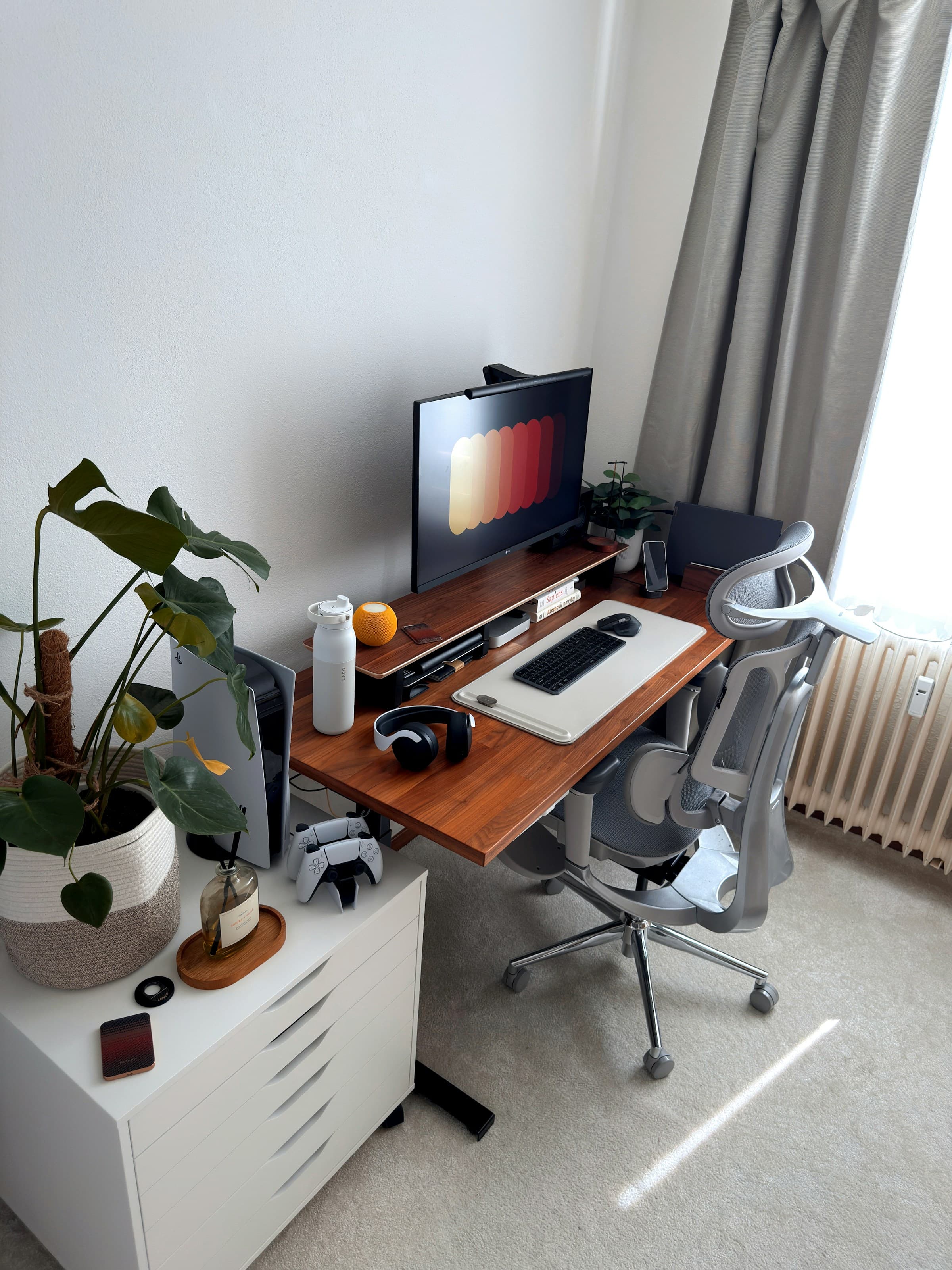 A focused, quiet workspace — what a defensible record looks like in practice